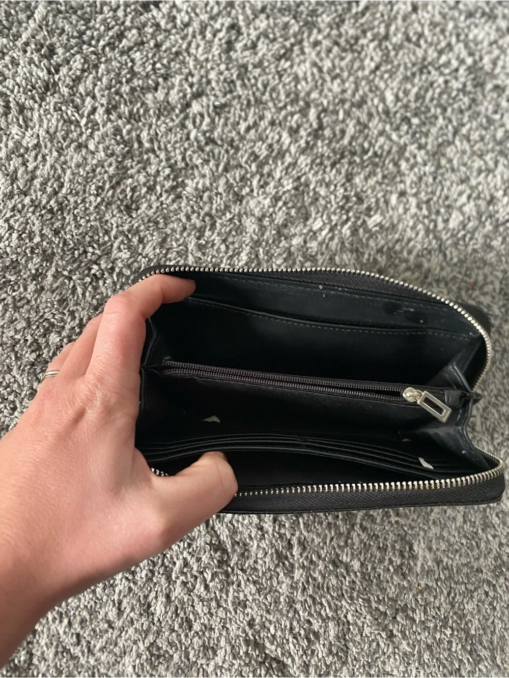 Guess black pattern